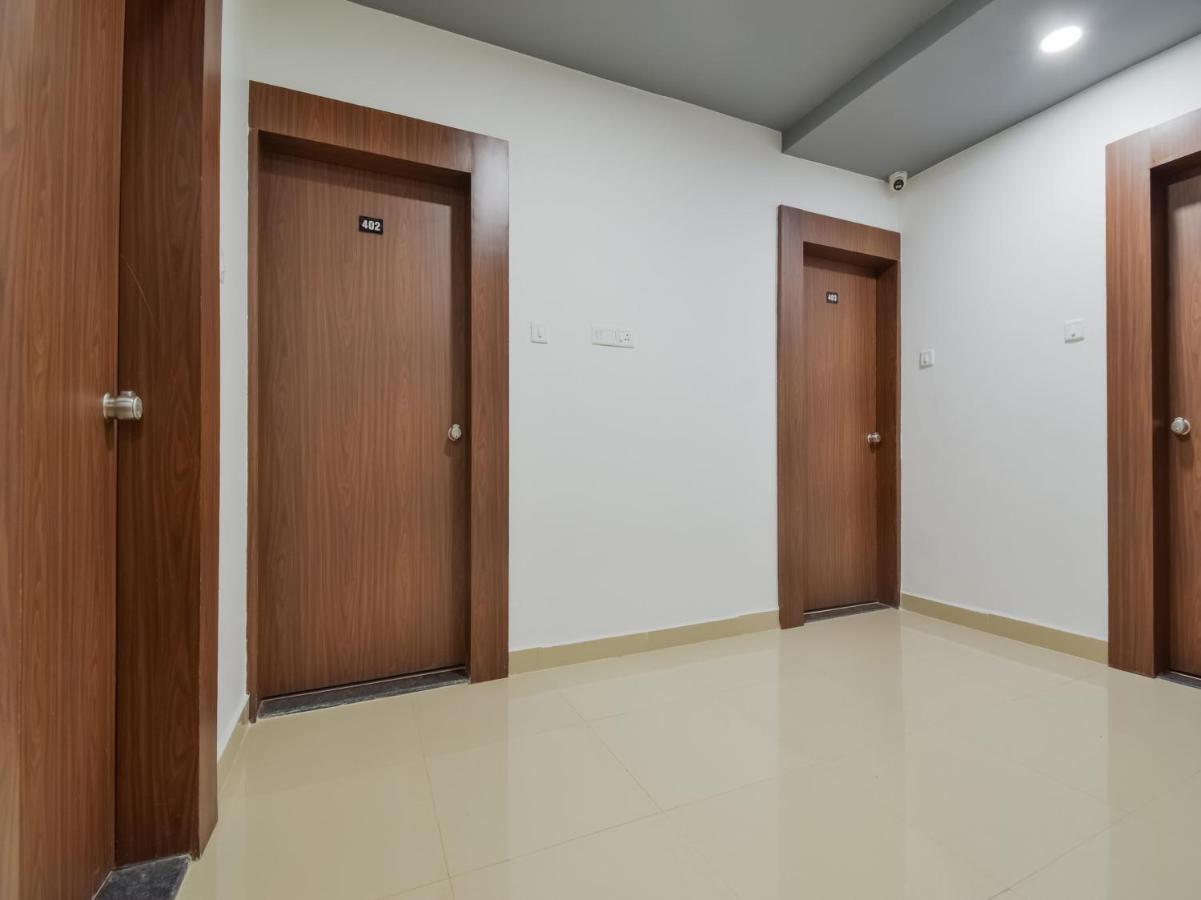 Oyo Townhouse 498 Hotel Western Nagpur Buitenkant foto